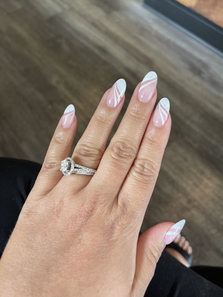 EXPRESS NAILS Updated August 2024 10 Photos & 17 Reviews 23 E