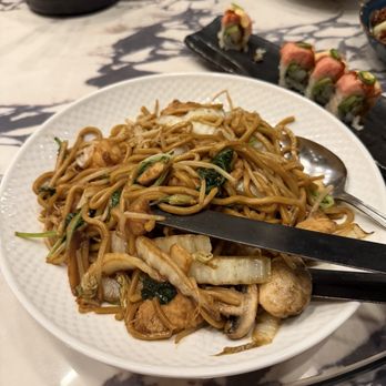 Panda Inn - Lo Mein - Chinese Near Me - Pasadena, California Panda Inn - Lo Mein - Chinese Near Me - Pasadena, California