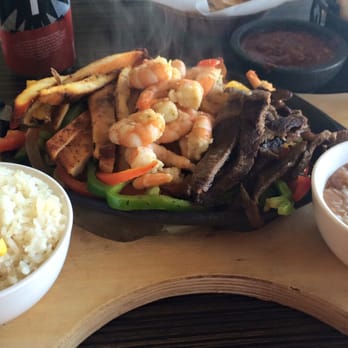 Mi Pueblo Cafe - Trio fajitas. - Seafood Near Me - Oxnard, California
