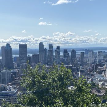 Chalet du Mont-Royal - View of Montréal skyline - Landmarks & Historical Buildings Near Me - Montreal, Quebec Chalet du Mont-Royal - View of Montréal skyline - Landmarks & Historical Buildings Near Me - Montreal, Quebec