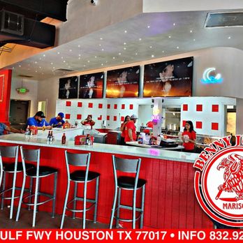 Benny Juana's - the inside of the restaurant - Seafood Near Me - Houston, Texas Benny Juana's - the inside of the restaurant - Seafood Near Me - Houston, Texas