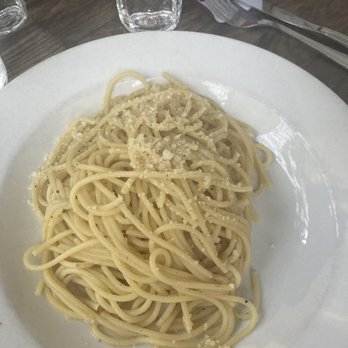 Follia - cacio e pepe..... basically plain pasta with pepper. where is the sauce??? dryer than the sahara - Wine Bars Near Me - New York, New York