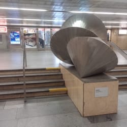 Metro Palmovka - Soukolí ve východní hale