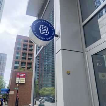 Paris Baguette - Entrance - Bakeries Near Me - Chicago, Illinois