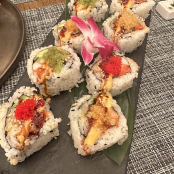 Cafe Ile - protein roll - Sushi Bars Near Me - McLean, Virginia