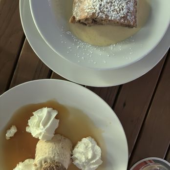 Zeughauskeller - Strudel and walnut ice cream - Swiss Food Near Me - Zürich, ZH