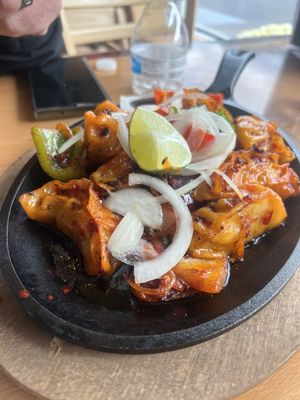 Mom's MoMo and Deli by null