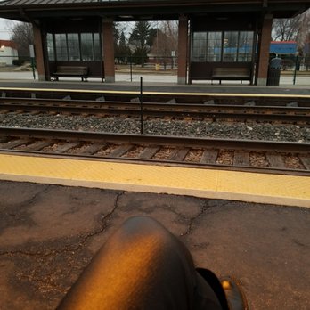 Metra Arlington Park - Friday's always a pleather. - Train Stations Near Me - Arlington Heights, Illinois