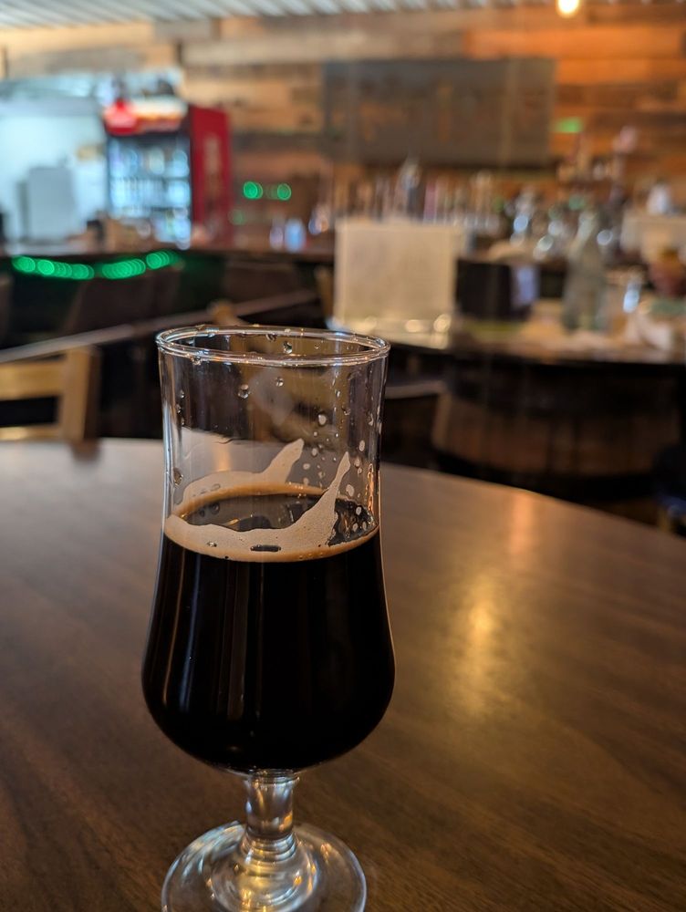 HopLore Brewing Logo