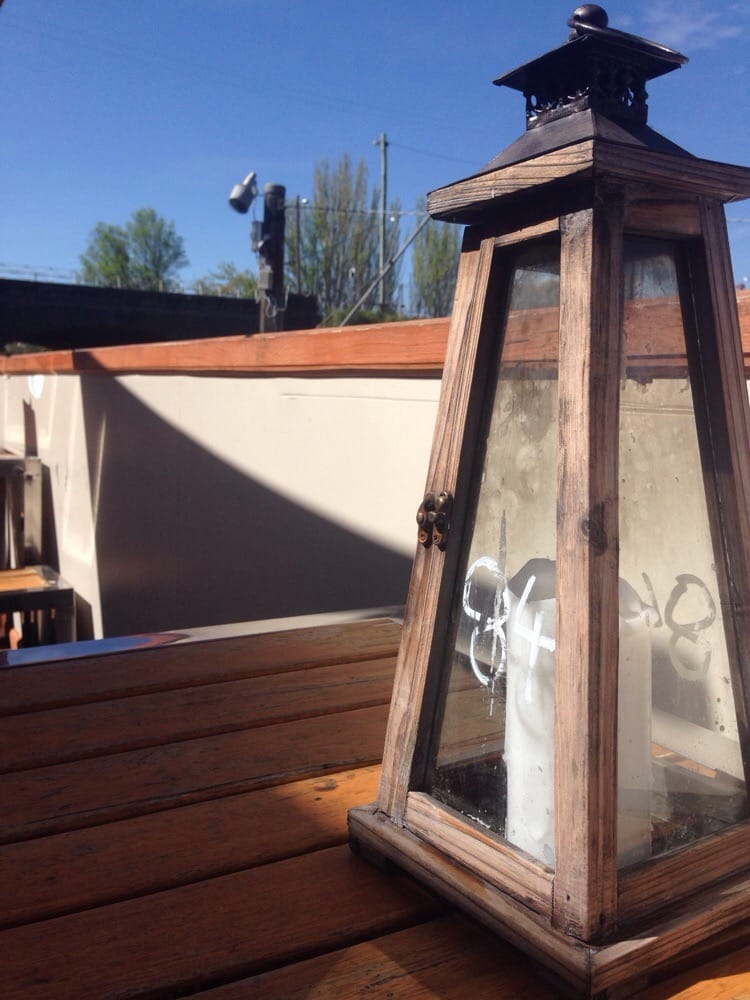 FREIGHT BAR & RESTAURANT Updated September 2024 4749 Mair St E