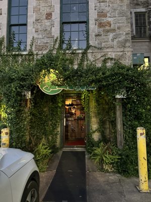 O'Zone Pizza Pub by null