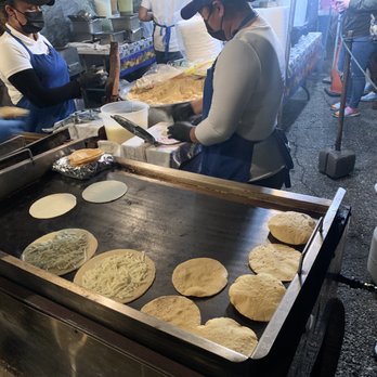 Tacos Los Poblanos - Fresh made tortilla. Puffing up like it should. Great taste! - Food Trucks Near Me - Los Angeles, California Tacos Los Poblanos - Fresh made tortilla. Puffing up like it should. Great taste! - Food Trucks Near Me - Los Angeles, California