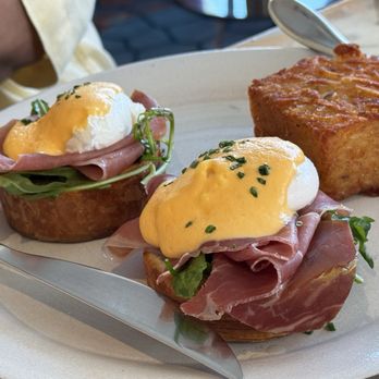 Lago - Eggs Benedict - Italian Near Me - Las Vegas, Nevada