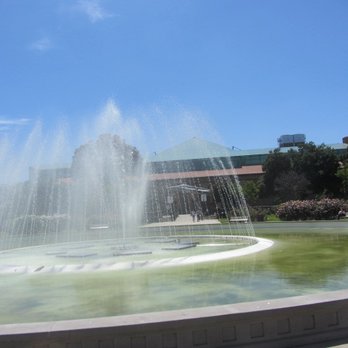 Exposition Park Rose Garden - Botanical Gardens Near Me - Los Angeles, California