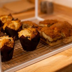 Muffin and coffee cake