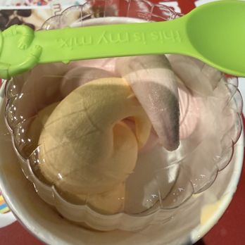 Menchie's Frozen Yogurt - Ice Cream & Frozen Yogurt Near Me - La Mesa, California