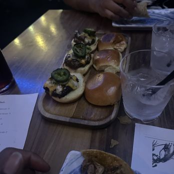 Azul - Burger Sliders - Seafood Near Me - Chicago, Illinois