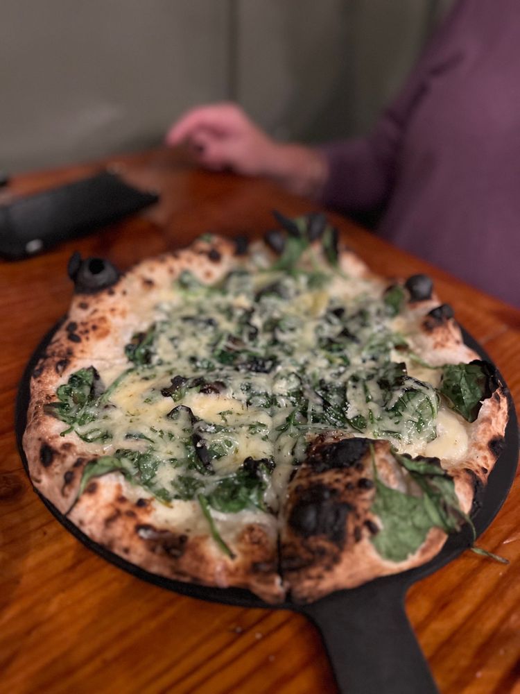 Social spots from Frankly Pizza