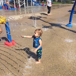 East Park - Splashing around at the splash pad