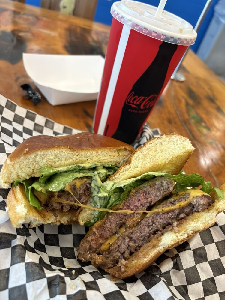 Teddy’s Bigger Burgers - Kahului