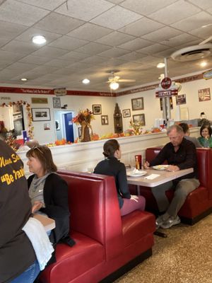 Mama's Daughters' Diner by null