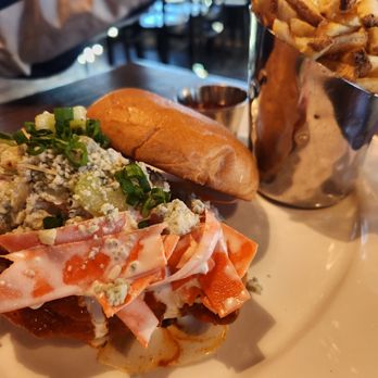 West Main Taproom + Grill - American Near Me - Parker, Colorado