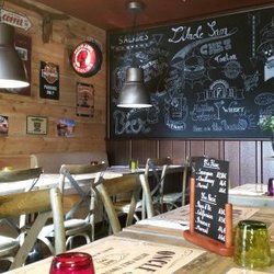 Bar l'Oncle Sam - Un lieu chaleureux à l'ambiance américaine "old scool"