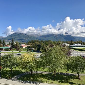 Eagle Hotel - Beautiful mountain view. - Hotels Near Me - Palmer, Alaska
