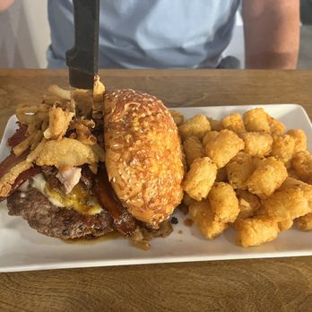The Craft House - Burger with pork belly - Gastropubs Near Me - Clovis, California The Craft House - Burger with pork belly - Gastropubs Near Me - Clovis, California
