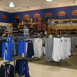 DICK'S Sporting Goods