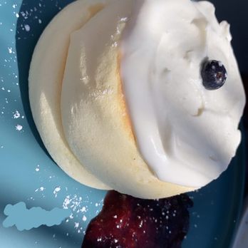 Burnt Crumbs - Blueberry Soufflé Pancakes - New American Near Me - Irvine, California