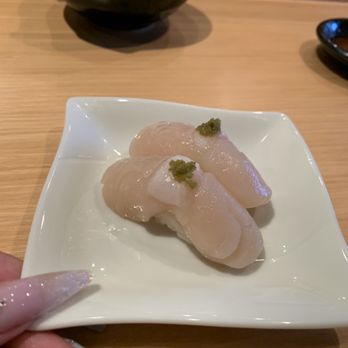 Sushi Shunka - Hokkaido scallop - Sushi Bars Near Me - Costa Mesa, California Sushi Shunka - Hokkaido scallop - Sushi Bars Near Me - Costa Mesa, California