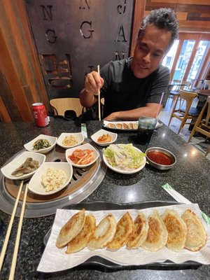 Myung jang and Obaltan restaurant by null