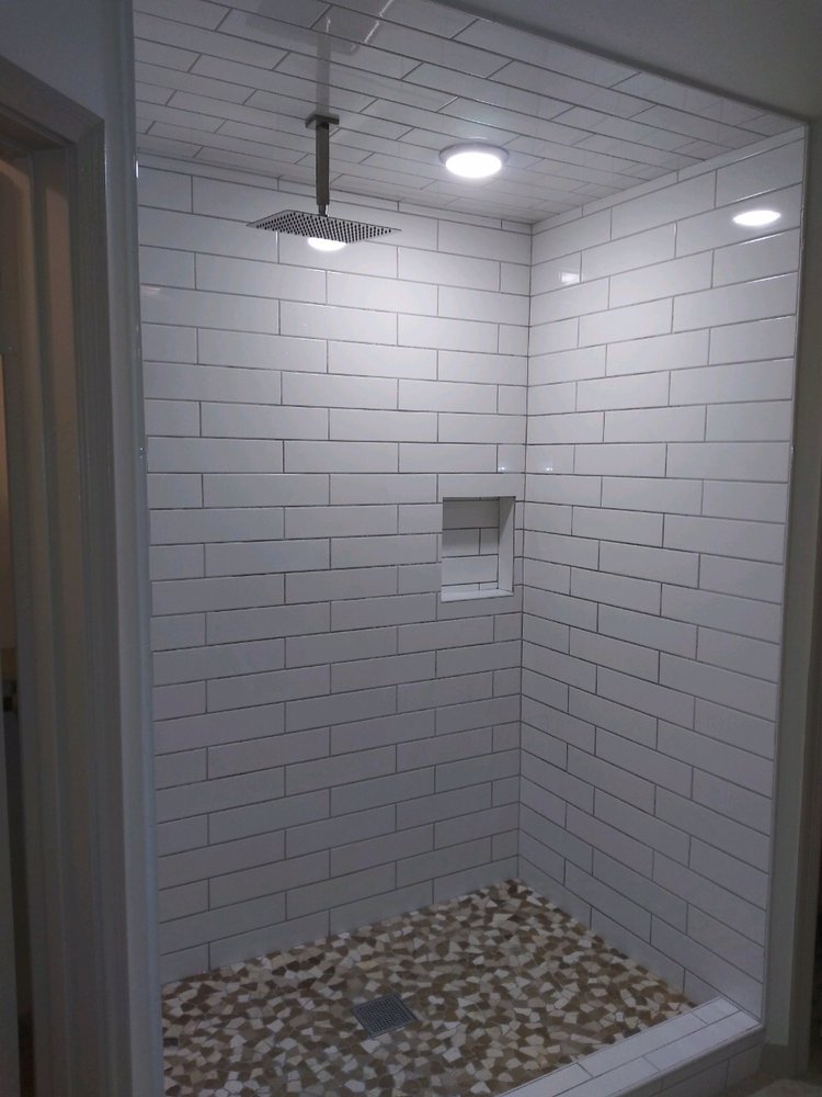 Slide of Osman Maradiaga Construction