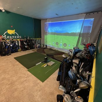 Stumpy Lake Golf Course - Indoor Simulator - Golf Near Me - Virginia Beach, Virginia