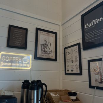 Old Town Coffee - Decor - Coffee & Tea Near Me - Herndon, Virginia