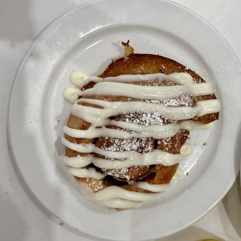 The Dandy - Cinnamon roll - Breakfast & Brunch Near Me - Traverse City, Michigan