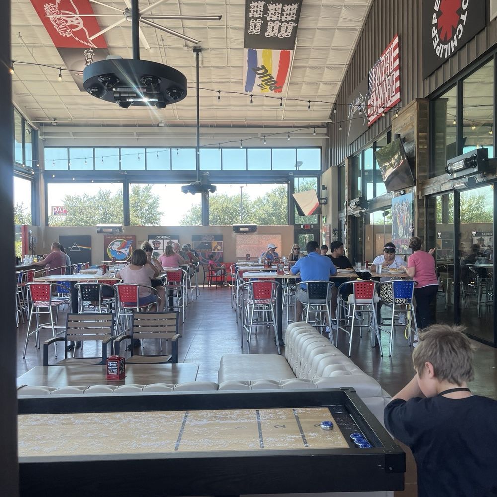 Rock & Brews - Grapevine - Outside covered tables - Burgers Near Me - Grapevine, Texas Rock & Brews - Grapevine - Outside covered tables - Burgers Near Me - Grapevine, Texas