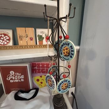 Moonrise Pizza - Wine Bars Near Me - Amador City, California