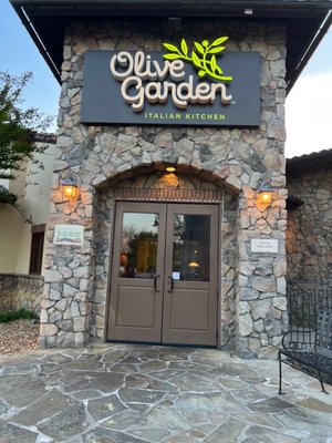Olive Garden Italian Restaurant by null