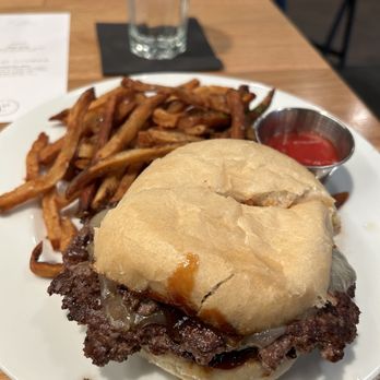 Liberty Street Kitchen - BBQ Burger with farm fries - Comfort Food Near Me - Pella, Iowa