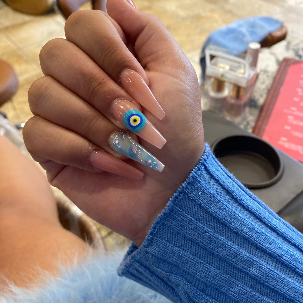 Nails Touch - Nails - Nail Salons Near Me - Brooklyn Park, Minnesota