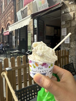 Gelateria De' Coltelli by null