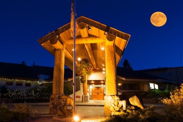 The Quaaout Lodge & Spa at Talking Rock Golf Resort by null