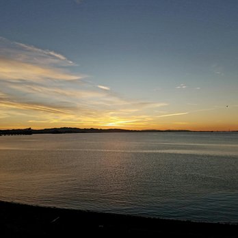 San Quentin Beach - Sunrise, San Rafael-Richmond bridge to the left. - Beaches Near Me - San Quentin, California