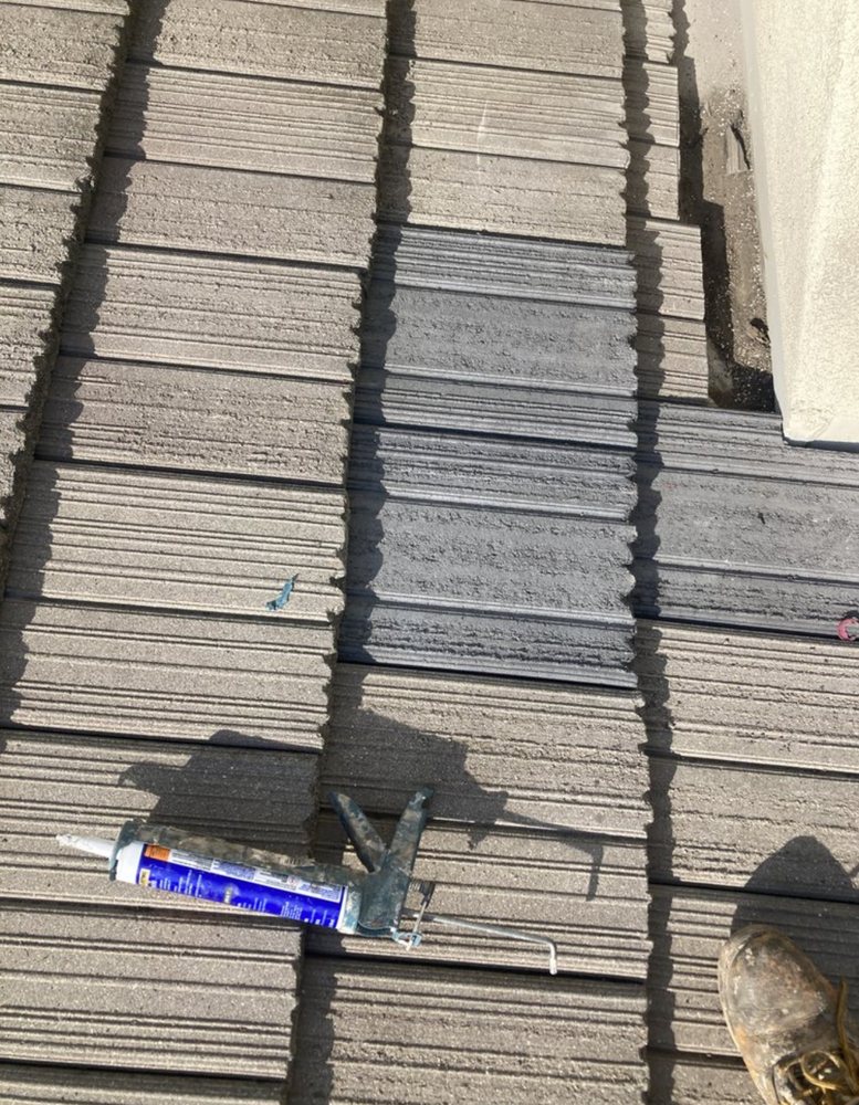 Slide of Gerardo Bautista Roofing