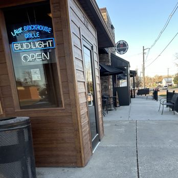 Laux Brickhouse Grille - American Near Me - Bethalto, Illinois