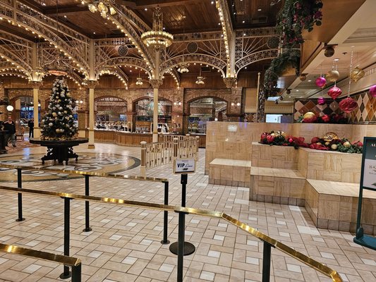 Garden Court by null