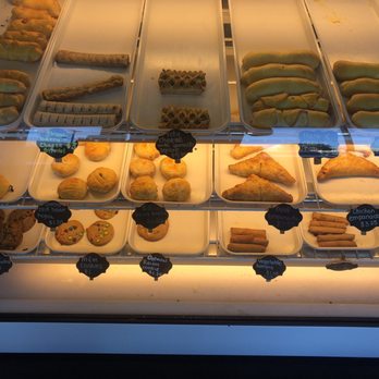 Starbread Bakery - Pastry case - Bakeries Near Me - Pacifica, California