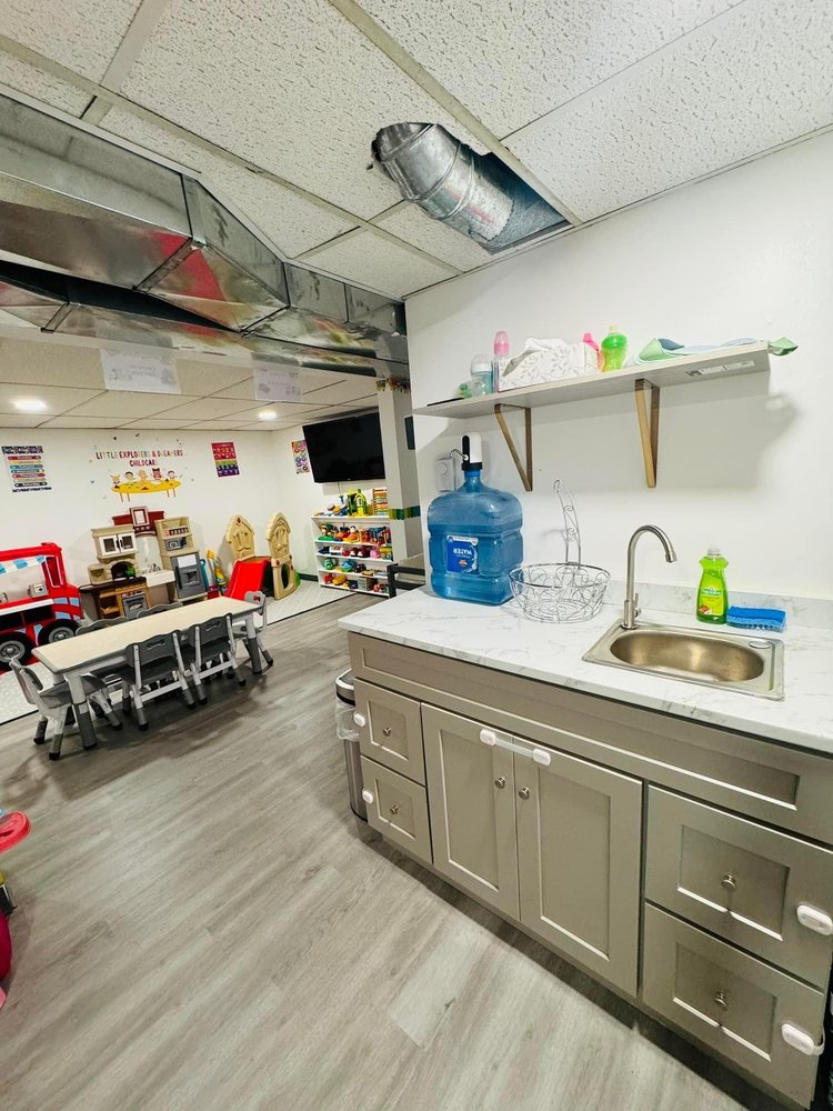 Little Explores and Dreamers - childcare center in Springfield, MA